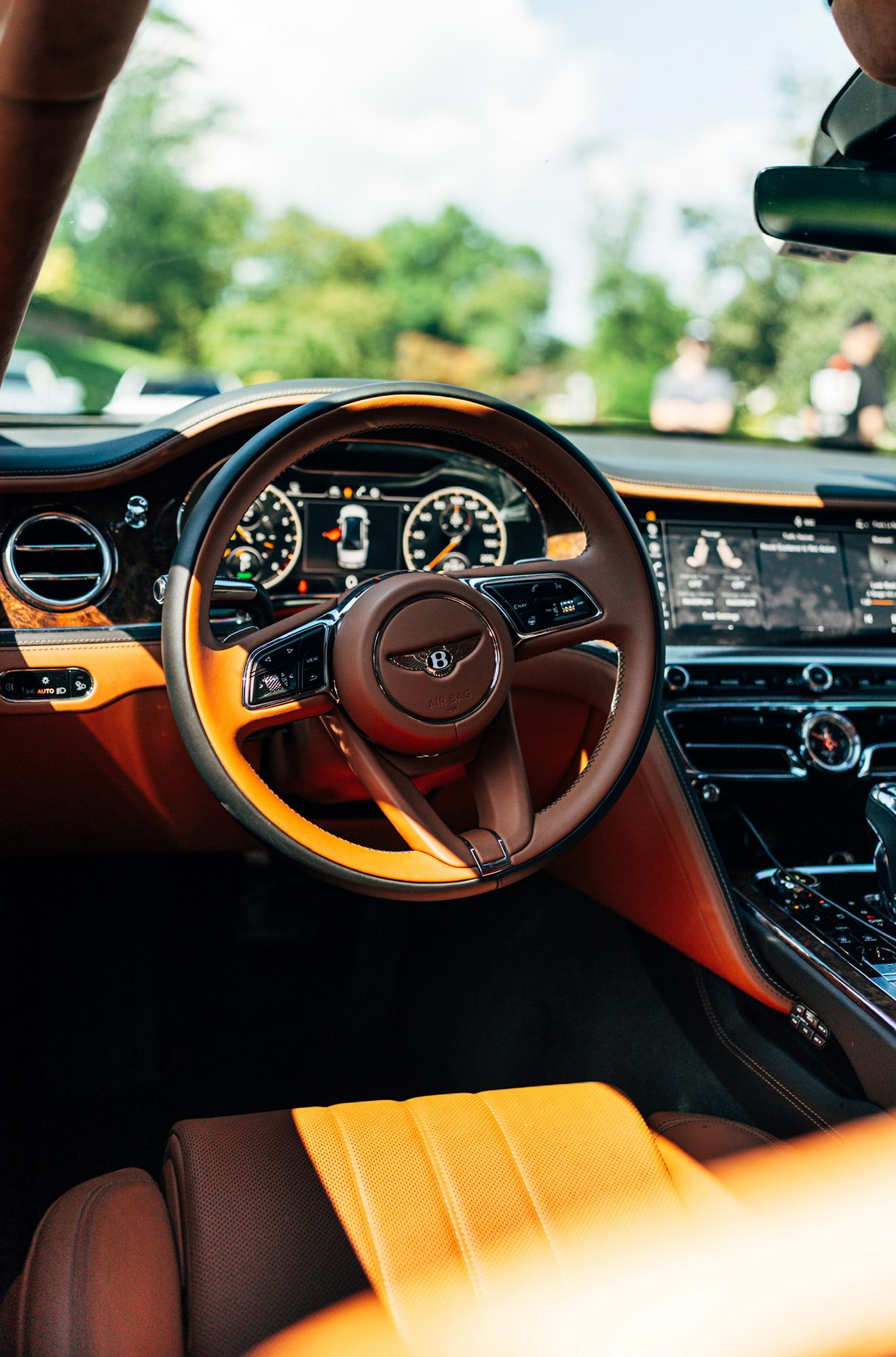 Driver cockpit of the Bentley Flying Spur with tan interior